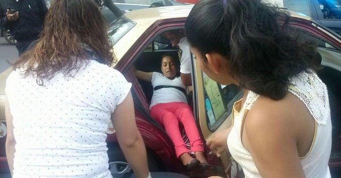 Nace bebé en taxi de la Ciudad de México