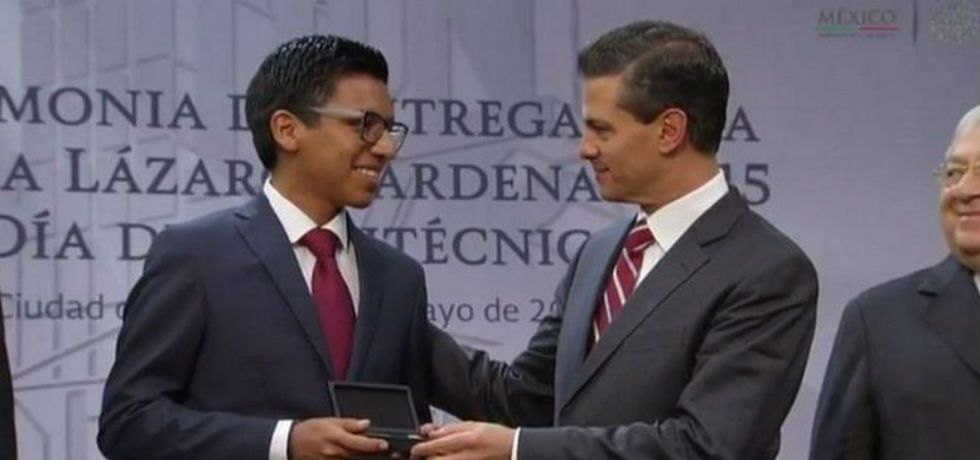 EPN entrega presea Lázaro Cárdenas 2015