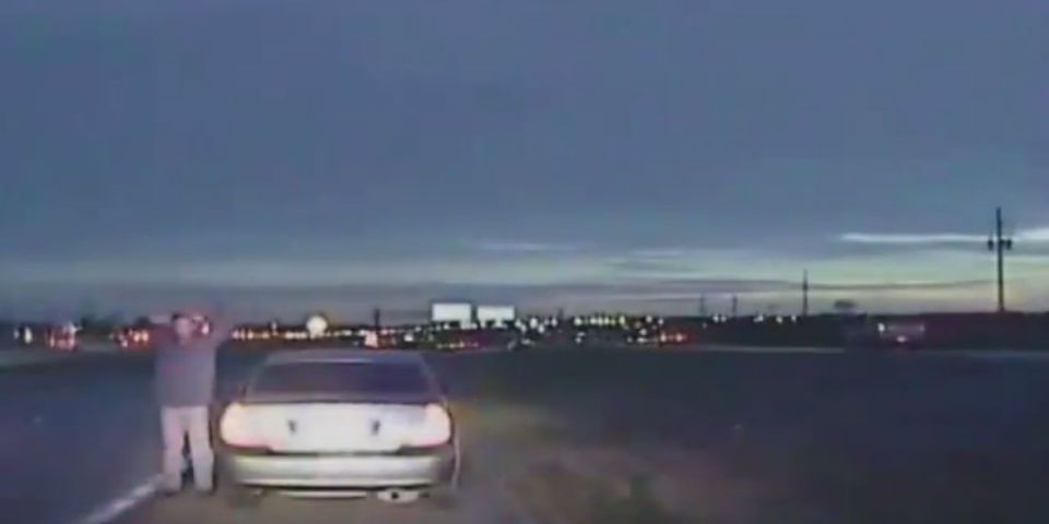 Exoneran a policía que mató a migrante mexicano