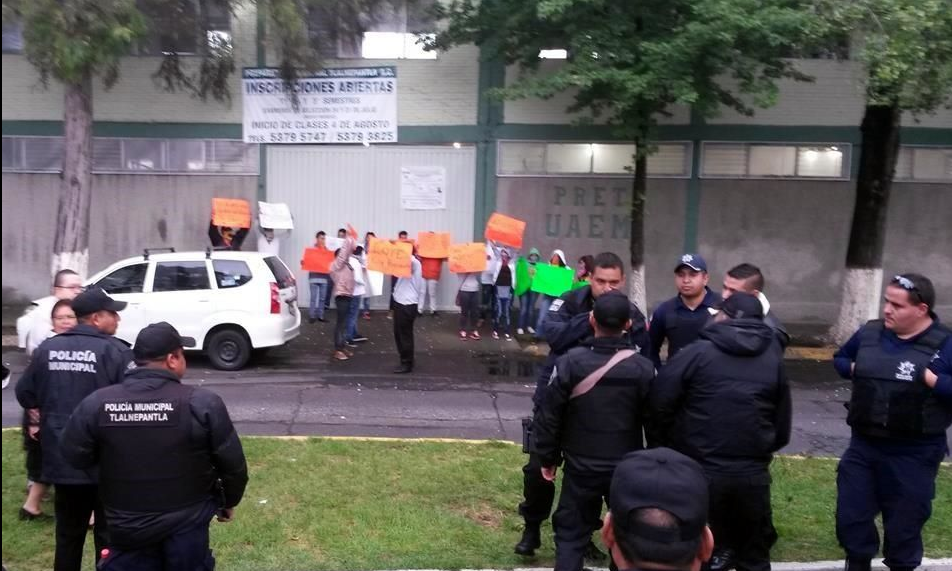 CNTE impide instalación de casilla en Tlalnepantla