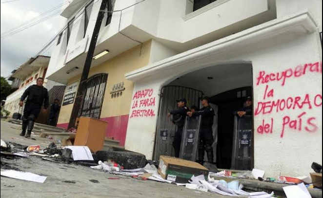 Queman 49 casillas en Oaxaca Queman 49 casillas en Oaxaca