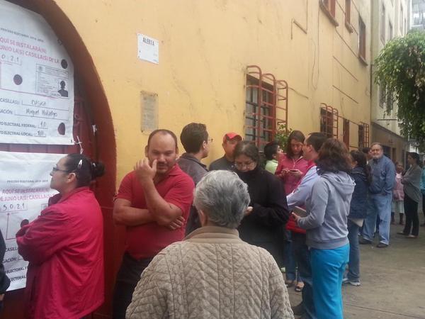 Elevada participación en elecciones 2015: INE