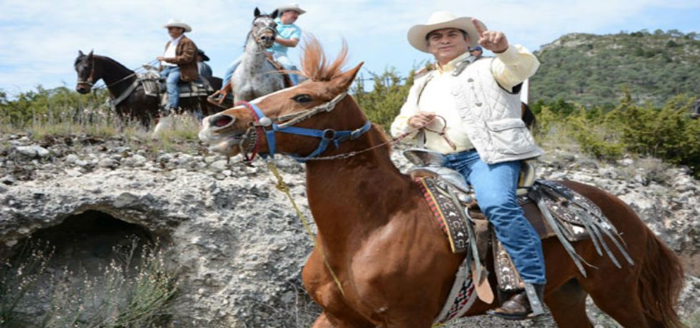 El ejército de “El Bronco”