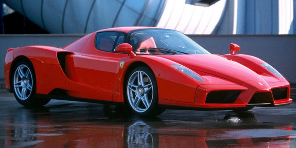 Subastar&aacute;n Ferrari que perteneci&oacute; a Juan Pablo II