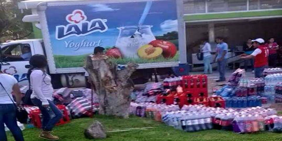 Normalistas saquean camiones en Chiapas