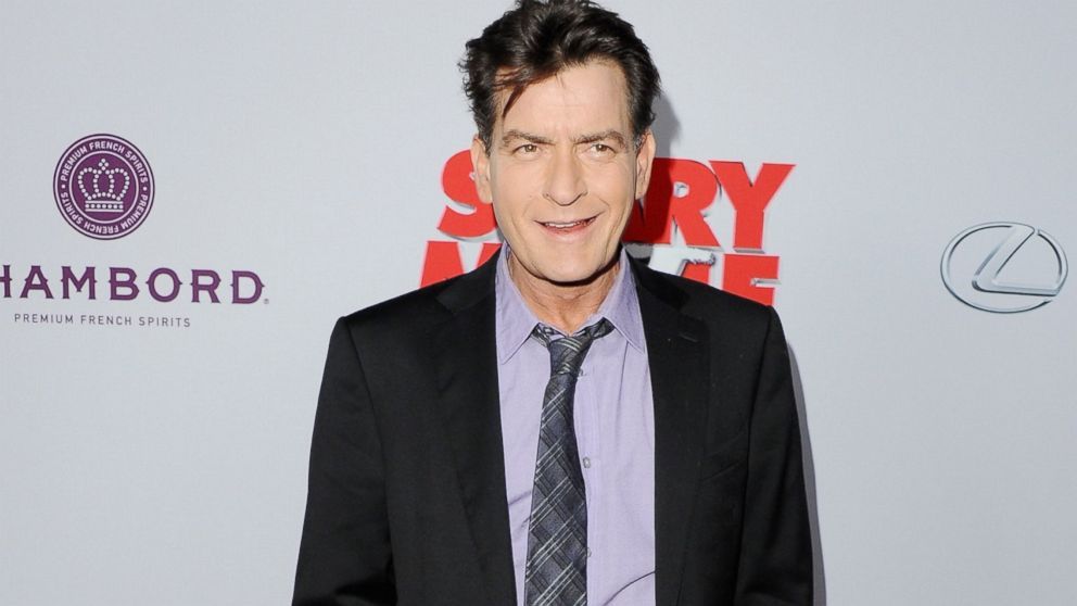 Hospitalizan a Charlie Sheen