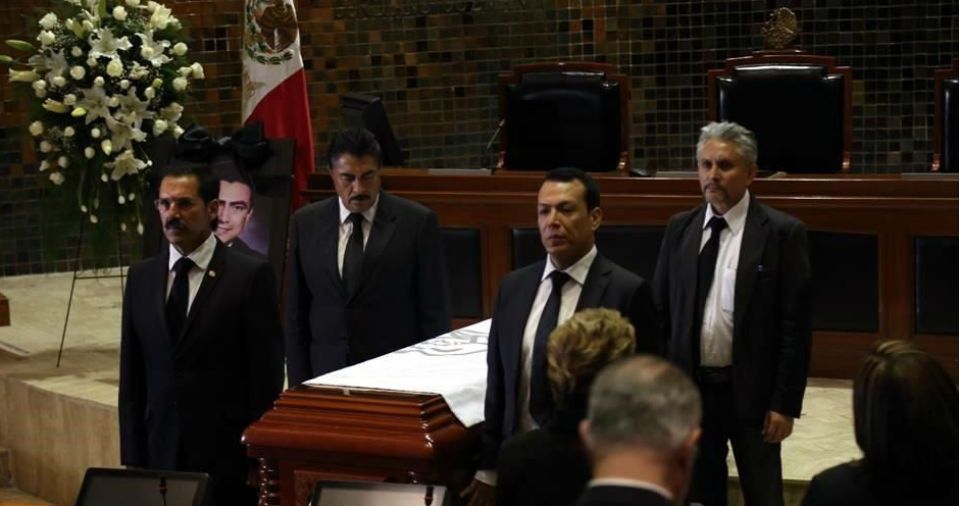 Rinden homenaje póstumo a delegado del ISSSTE en Jalisco