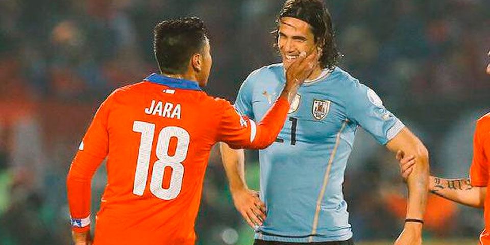 Gonzalo Jara fuera de Copa América por agresión a Cavani