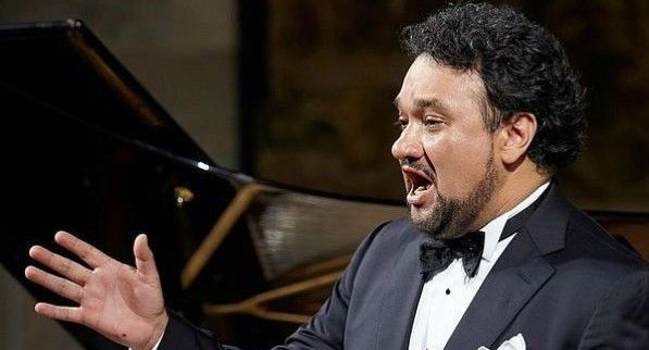 Entrevista con Ramón Vargas, director artístico Entrevista con Ramón Vargas, director artístico