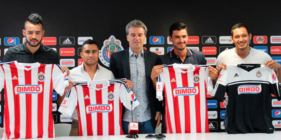 Chivas presenta a sus refuerzos