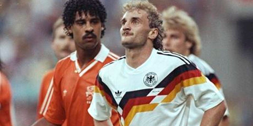 Las 20 rivalidades más feroces del futbol mundial