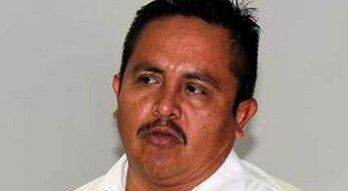 Consignan a alcalde de Aquila por planear asesinato