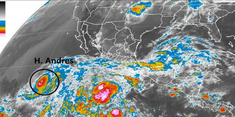 Huracán Andrés se aleja del país como categoría 4 Huracán Andrés se aleja del país como categoría 4