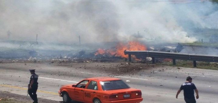 Cinco muertos tras desplomarse avioneta en Querétaro