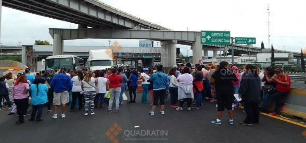 Bloquean por una hora Autopista México-Puebla
