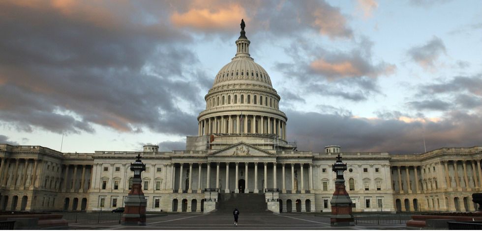 Evacuan Senado de EE. UU. por amenaza de bomba Evacuan Senado de EE. UU. por amenaza de bomba