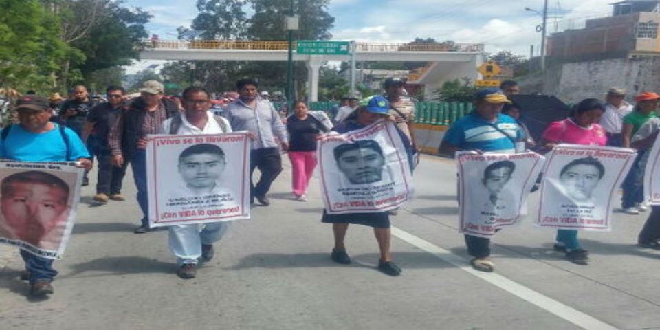 Cerrados dos carriles de la Autopista del Sol