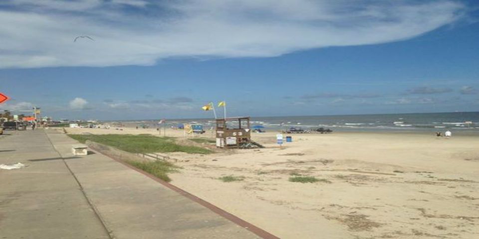 Altas concentraciones de bacterias fecales en costas de Texas