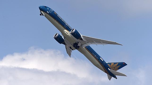 Video: el vuelo del Boeing Dreamliner 787-9 con múltiples vistas