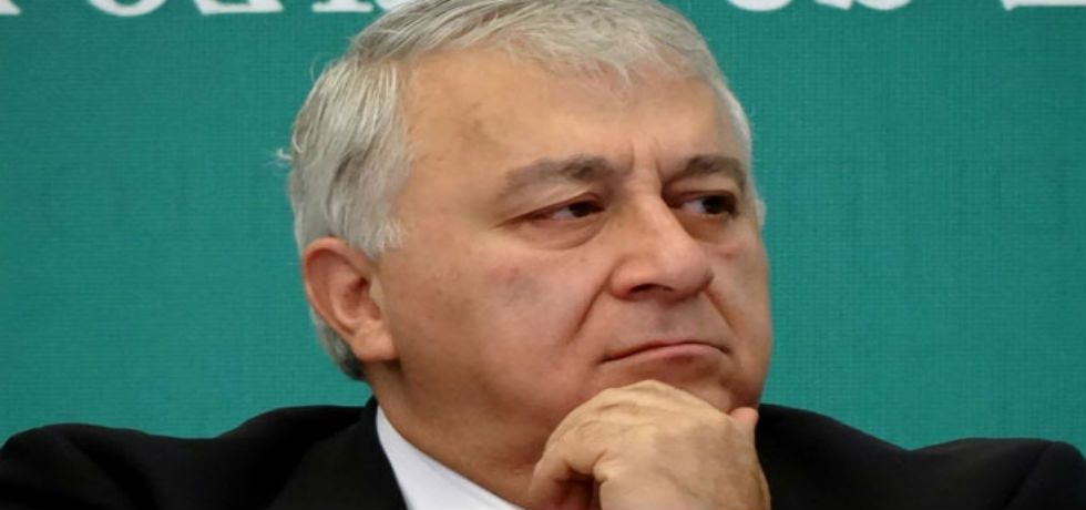 Hospitalizan a Chuayffet. Lo reportan delicado, pero estable.