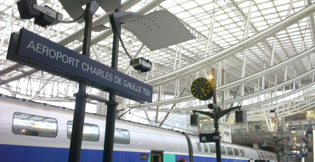 Pasajeros de Aeroméxico ya están en París