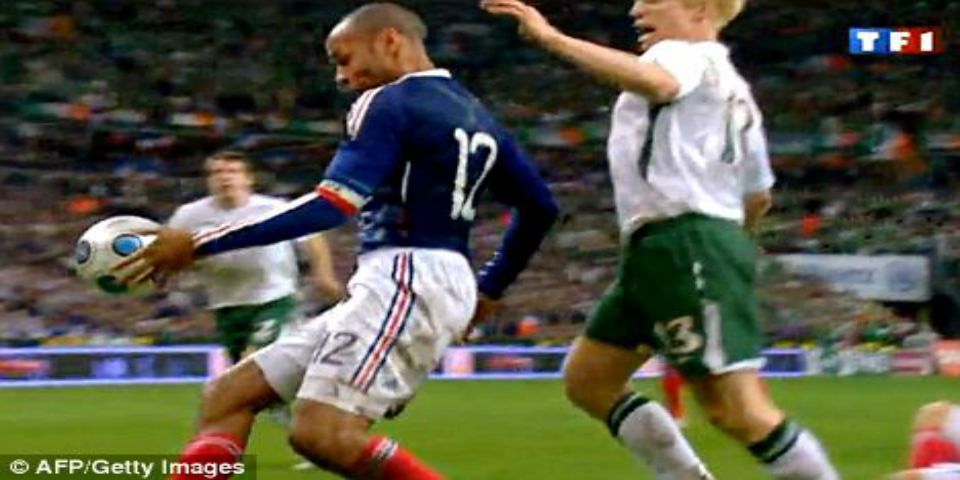 FIFA sobornó a Irlanda para evitar escándalo por mano de Henry