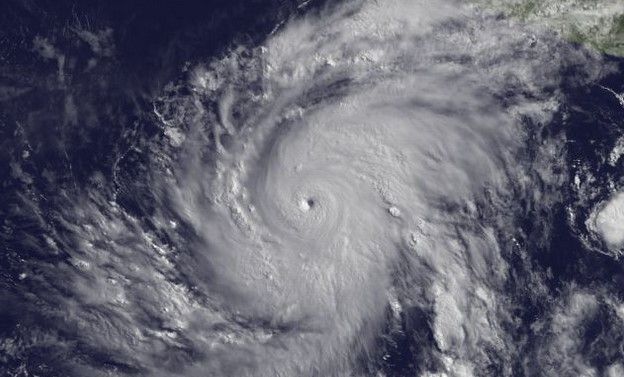 Retoma fuerza el huracán Blanca. Regresa a categoría 4 Retoma fuerza el huracán Blanca. Regresa a categoría 4