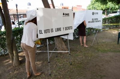 Detienen a hijo de edil en San Luis Potosí por inducir al voto