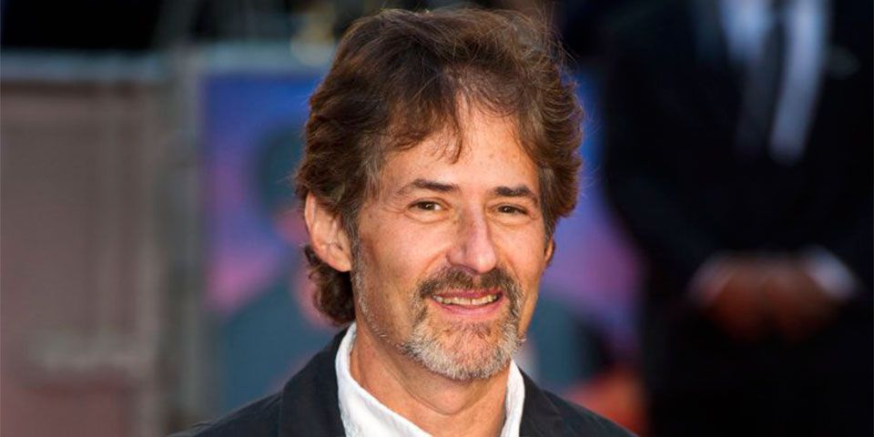 Muere compositor de música de la película Titanic