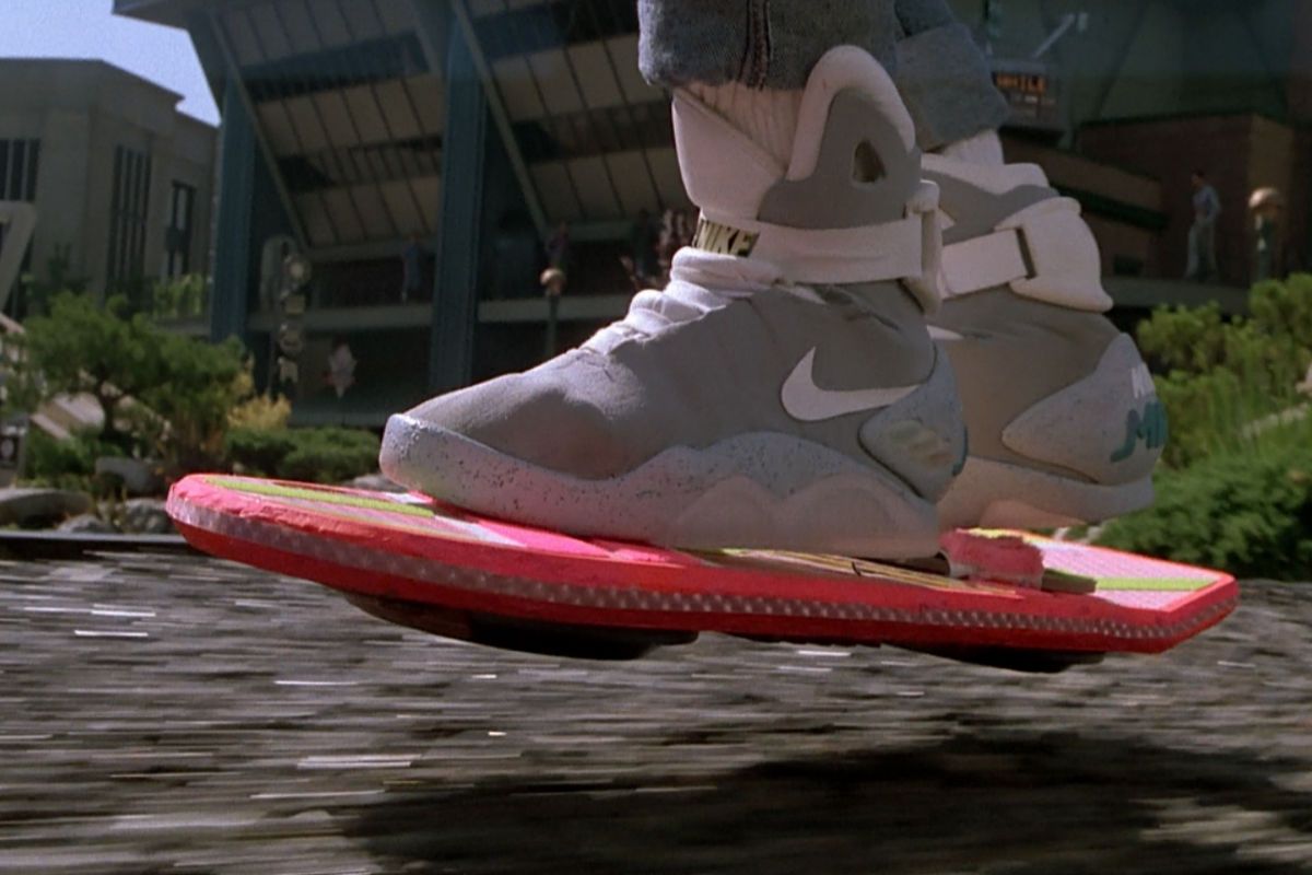 Lexus crea la verdadera patineta voladora Lexus crea la verdadera patineta voladora