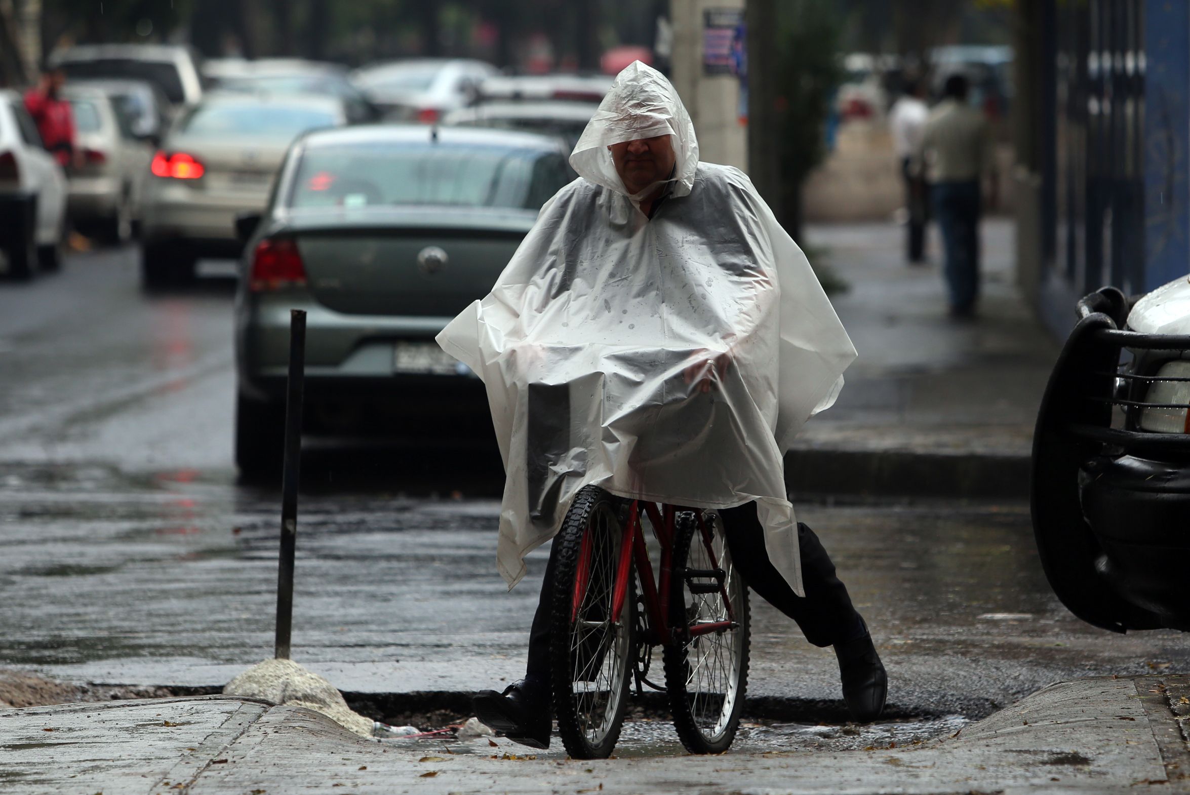 Prevén lluvias ligeras en el Valle de México