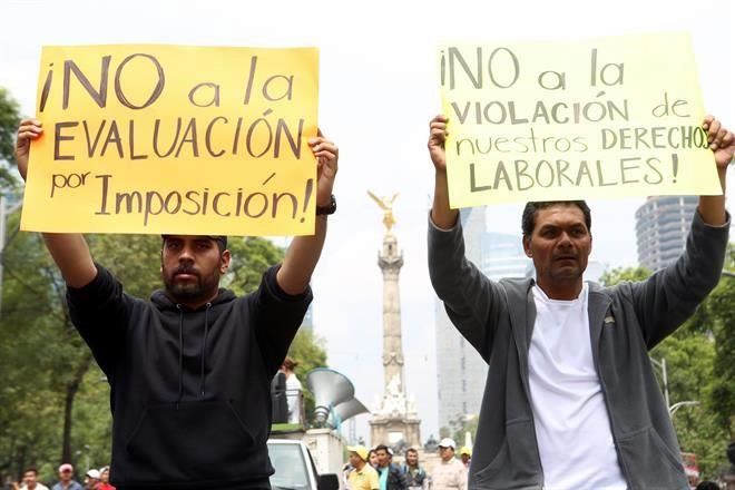 Legisladores exigen quitar suspensión a evaluaciones de maestros Legisladores exigen quitar suspensión a evaluaciones de maestros