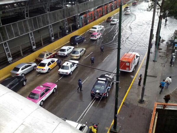 Encharcamientos afectan el D.F.