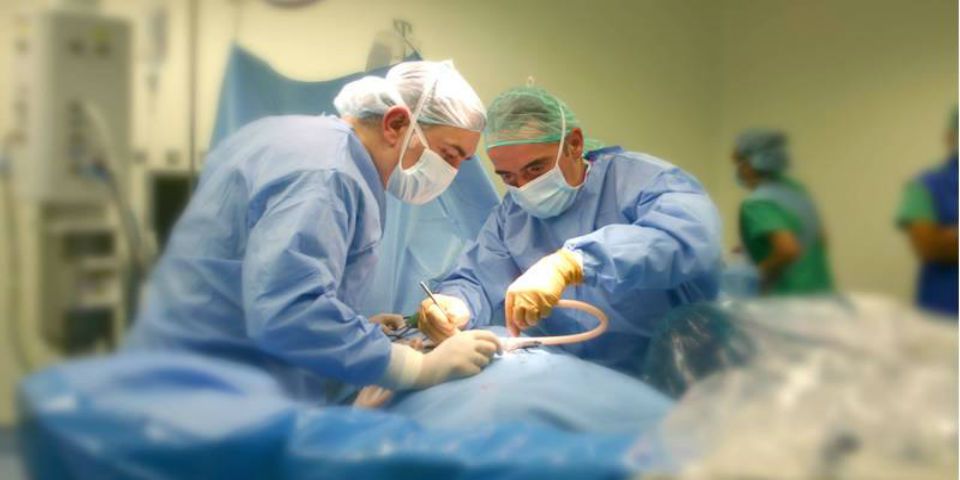 Médicos del IMSS dejaron ciego a mi hijo: padres