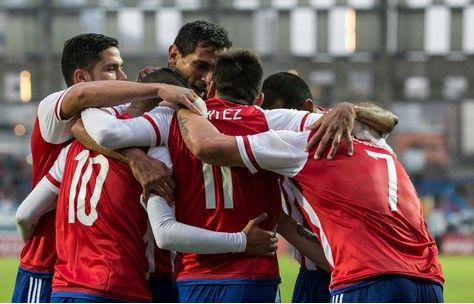 Jamaica regala gol a Paraguay