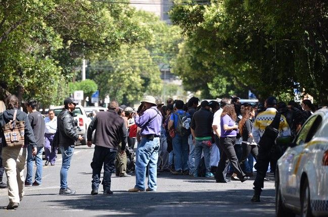 Manifestantes obstruyen calles de Polanco