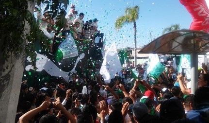 Santos profeta en su tierra