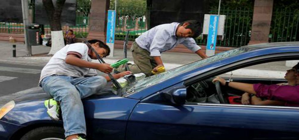Reconoce Mancera que 85 mil niños trabajan en el D.F.