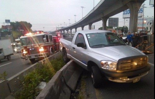 Choque múltiple en Autopista México-Querétaro