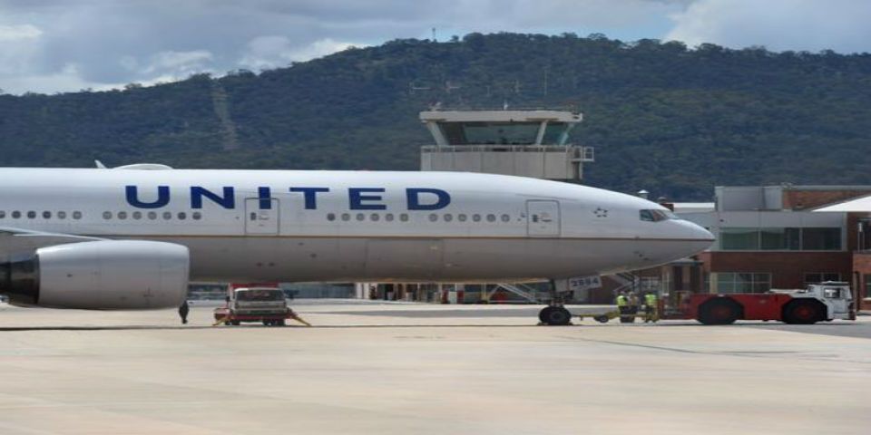 Error de computadora paraliza vuelos de United Airlines Error de computadora paraliza vuelos de United Airlines