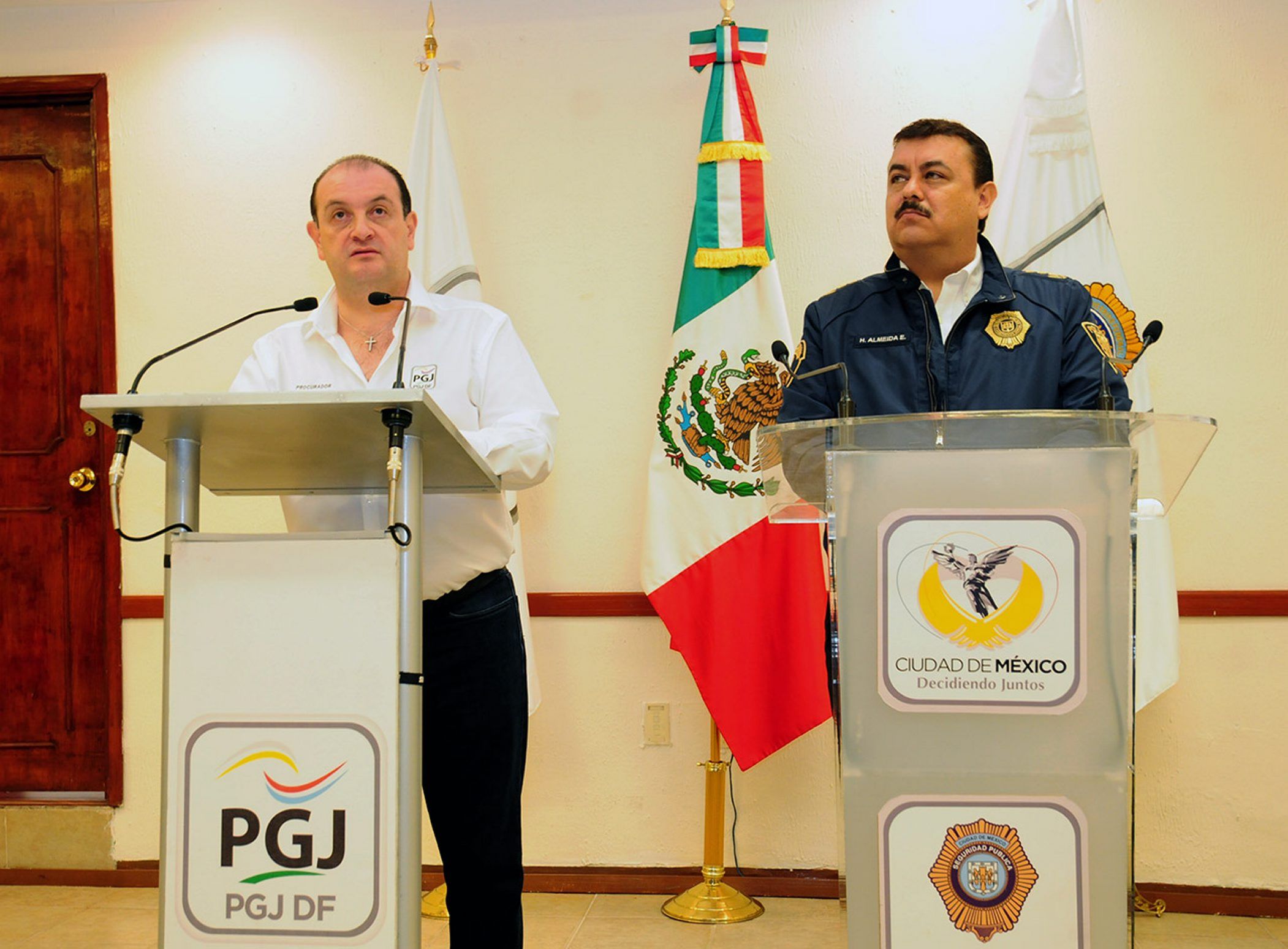 Capturan a asaltantes de cuentahabiente en el D.F.