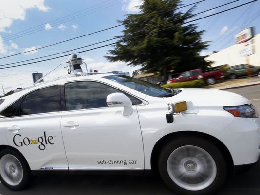 Vehículo autónomo de Google tiene su primer accidente con heridos