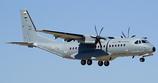 Se desploma avión militar en Colombia