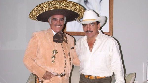 Vicente Fernández le dedica tuit a Joan Sebastian Vicente Fernández le dedica tuit a Joan Sebastian