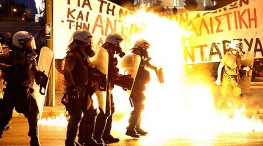Enfrentamientos en Grecia contra nuevo programa de rescate