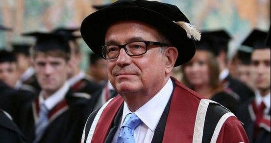 Renuncia legislador por imágenes de él inhalando cocaína