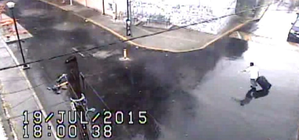 Hombre abandona maleta con restos humanos en Coyoacán