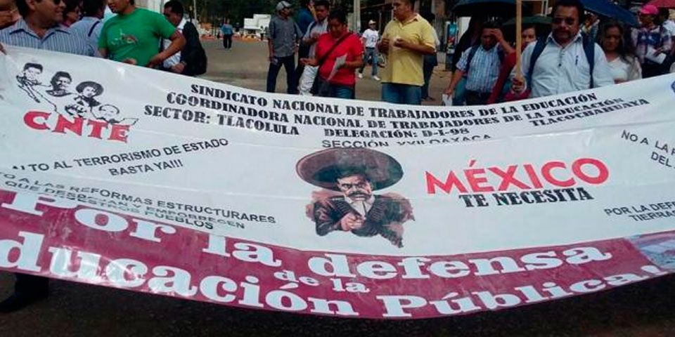 Marcha Sección 22 en Oaxaca