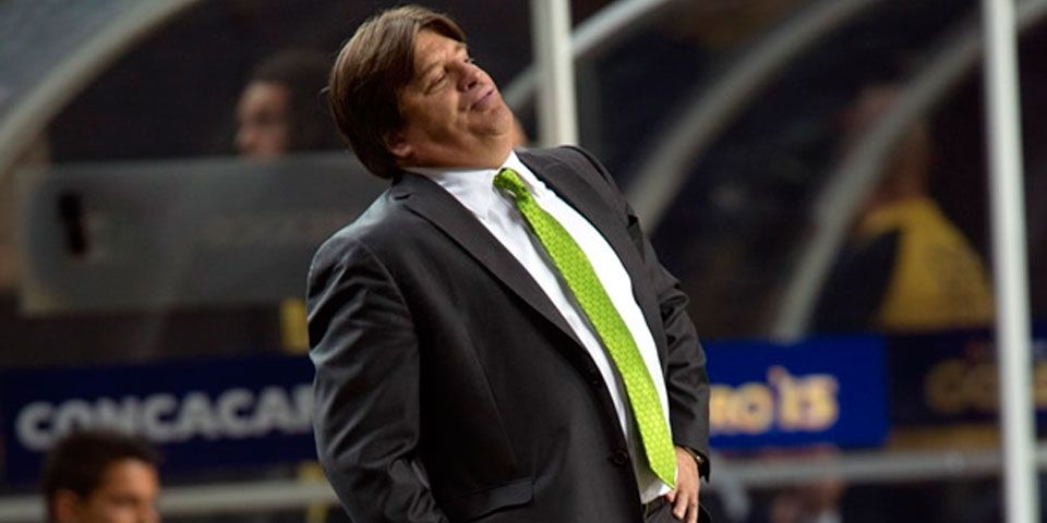 Multa CONCACAF a Miguel Herrera y a Selección Panameña Multa CONCACAF a Miguel Herrera y a Selección Panameña