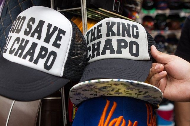 Venden artículos de El Chapo en Tepito